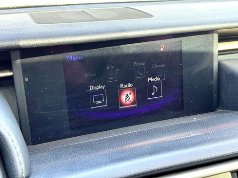 Used 2016 Lexus IS 200t image 28