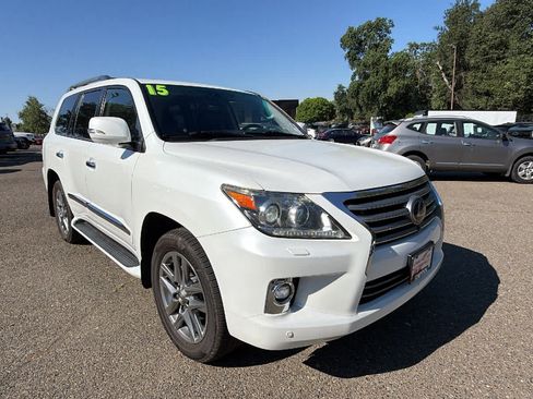 Used 2015 Lexus LX 570 4WD image 3