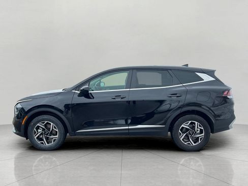 Used 2025 Kia Sportage LX image 8