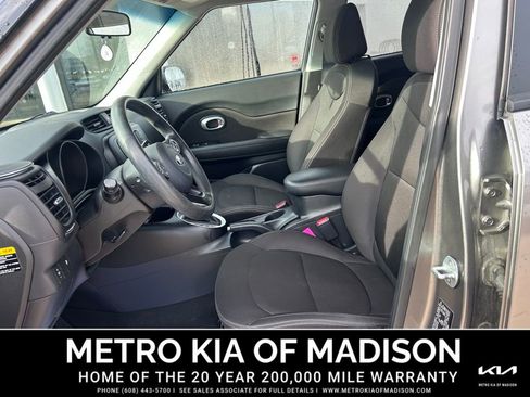 Used 2017 Kia Soul image 12