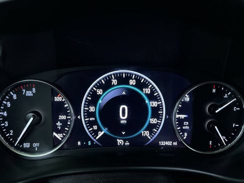 Used 2018 Buick Envision Premium AWD/4WD image 16