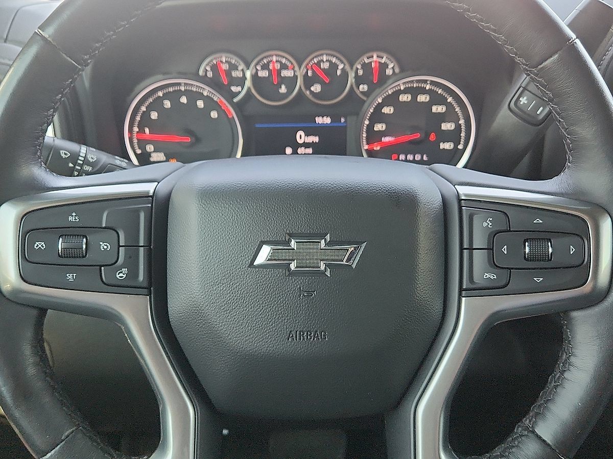 Used 2022 Chevrolet Silverado 1500 RST w/ Safety Package AWD/4WD image 11