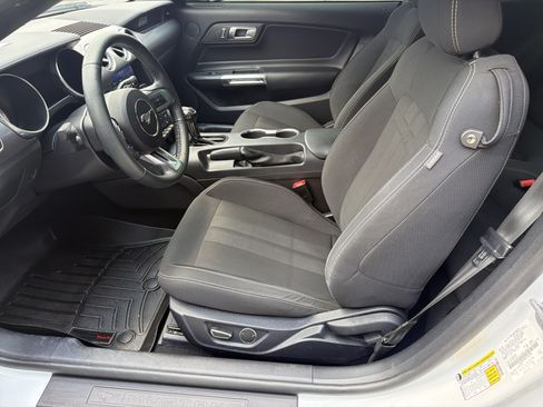 Used 2019 Ford Mustang Coupe w/ Equipment Group 101A RWD image 10