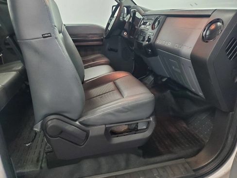 Used 2014 Ford F250 XL w/ XL Value Package image 12