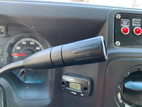 Used 2019 Ford E-350 and Econoline 350 Super Duty image 19