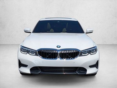 Used 2020 BMW 330i Sedan w/ Convenience Package RWD image 2