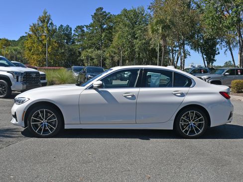 Used 2022 BMW 330i xDrive Sedan w/ Convenience Package image 2