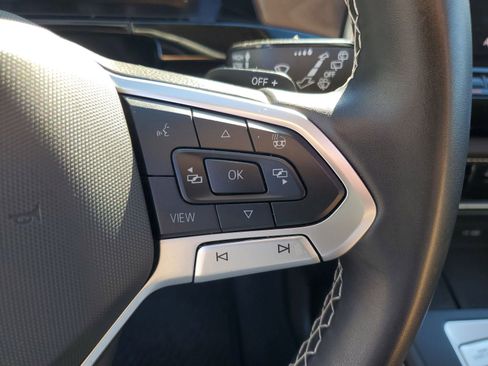 Used 2024 Volkswagen Atlas SE image 12