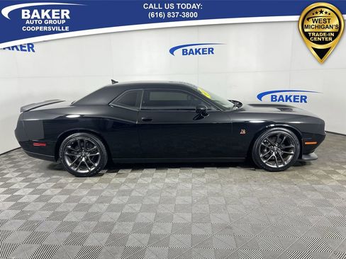 Used 2021 Dodge Challenger R/T Scat Pack w/ Plus Package image 10