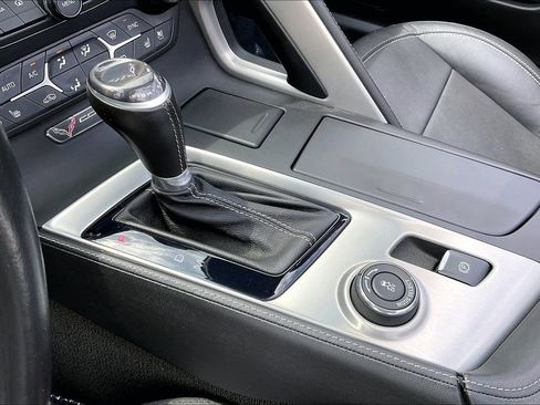 Used 2016 Chevrolet Corvette Stingray Convertible w/ 2LT Preferred Equipment Group RWD image 15