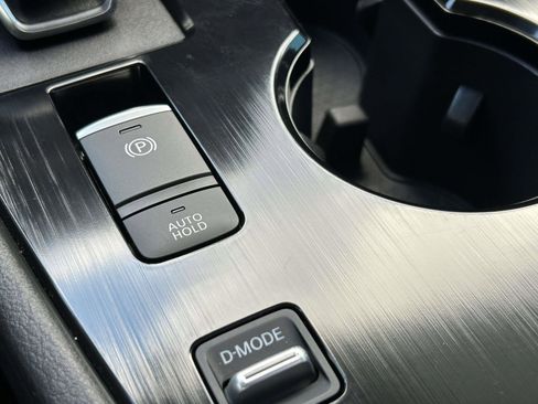 Used 2024 Nissan Rogue SV w/ SV Premium Package image 26