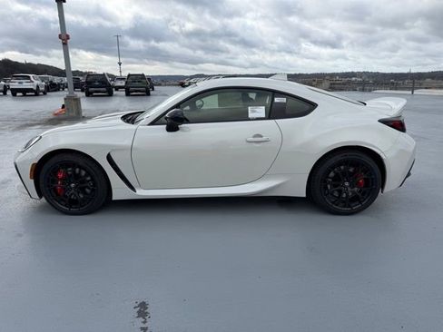 New 2026 Toyota GR86 Premium image 3