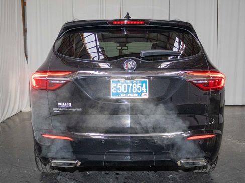 Used 2020 Buick Enclave Avenir w/ Avenir Technology Package image 3