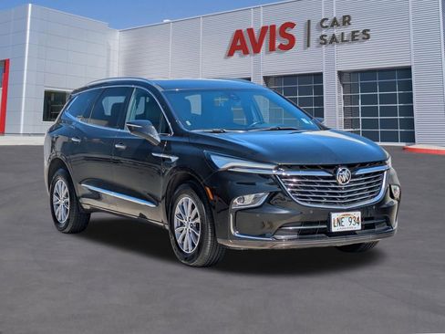 Used 2024 Buick Enclave Premium AWD/4WD image 3