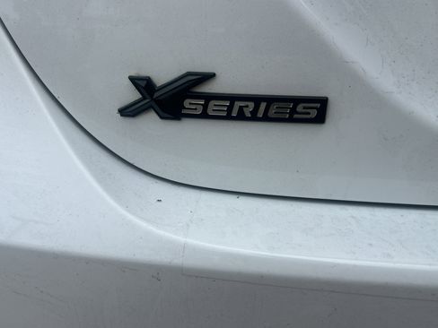 Used 2024 Toyota Camry SE image 9