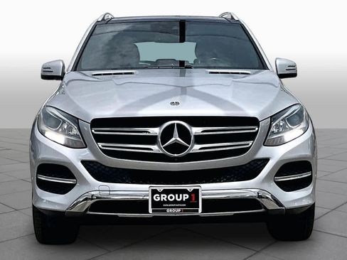 Used 2019 Mercedes-Benz GLE 400 4MATIC image 4