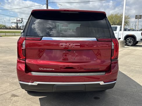 Used 2026 GMC Yukon Elevation image 9
