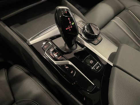 Certified 2023 BMW M550i xDrive w/ Executive Package image 18