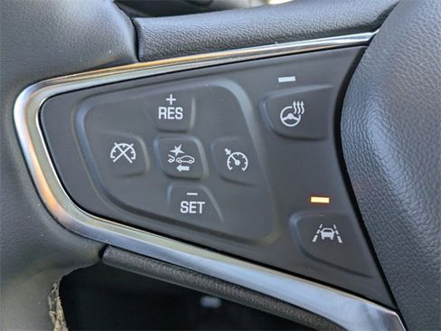 Used 2024 Chevrolet Equinox Premier image 27