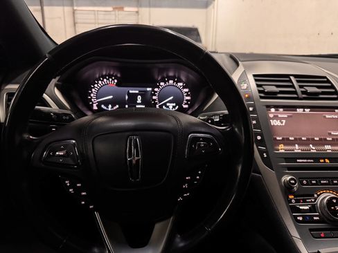 Used 2017 Lincoln MKZ Premiere image 20