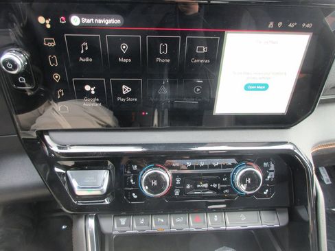 New 2026 GMC Sierra 2500 AT4 w/ AT4 Premium Plus Package AWD/4WD image 20