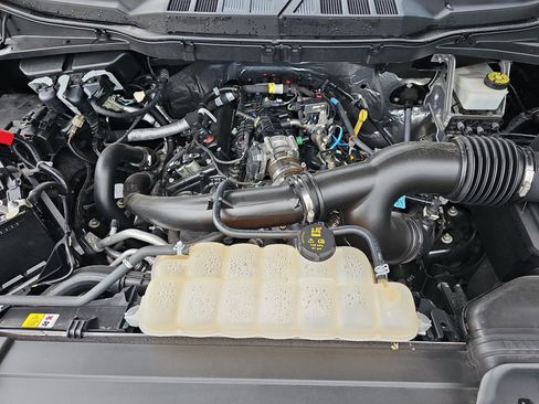 Used 2023 Ford F150 XLT RWD image 31