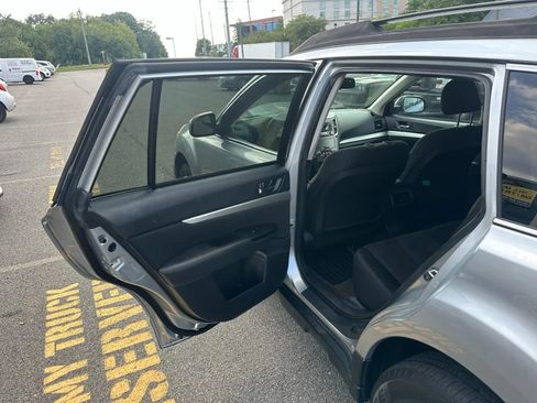 Used 2013 Subaru Outback 2.5i Premium w/ All-Weather Pkg image 14