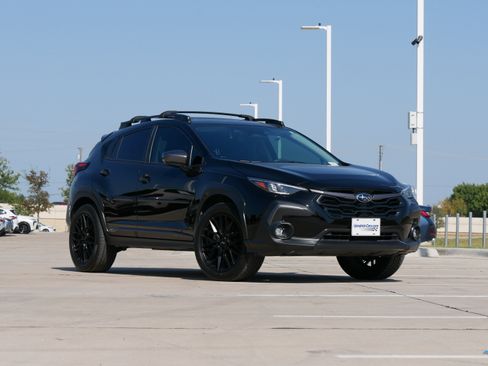 Used 2024 Subaru Crosstrek 2.5i Limited AWD/4WD image 2