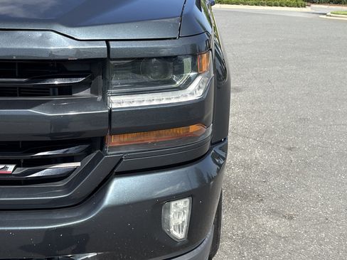 Used 2018 Chevrolet Silverado 1500 LT w/ All Star Edition AWD/4WD image 11