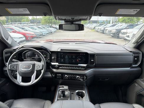Used 2024 GMC Sierra 1500 SLT w/ SLT Premium Plus Package AWD/4WD image 19