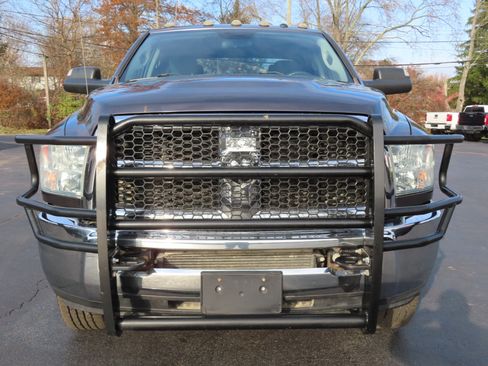 Used 2018 RAM 2500 Tradesman w/ Chrome Appearance Group image 9