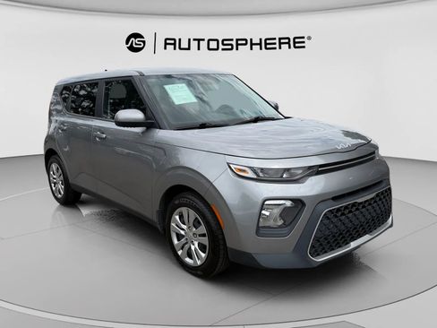 Used 2022 Kia Soul LX FWD image 12
