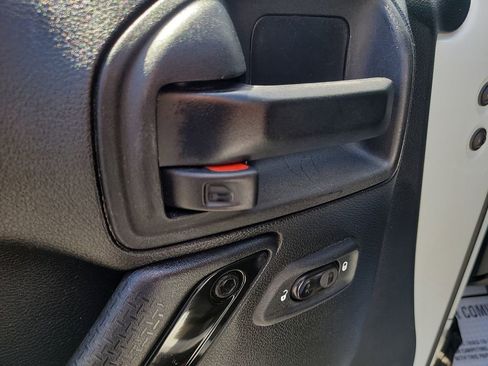 Certified 2017 Jeep Wrangler Unlimited Sahara image 13