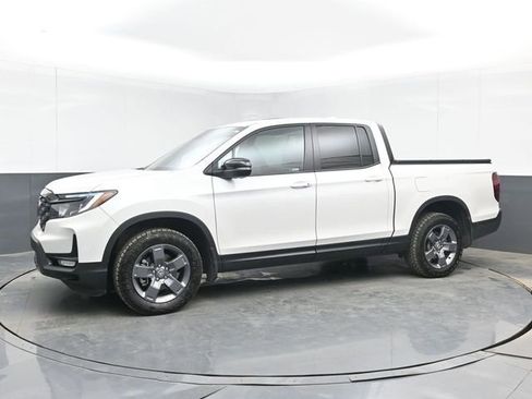 Used 2024 Honda Ridgeline TrailSport image 6