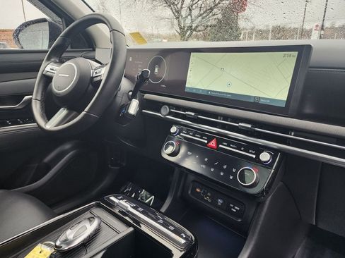 Used 2025 Hyundai Tucson Limited image 19