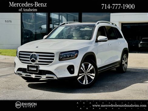 Used 2025 Mercedes-Benz GLB 250 image 1