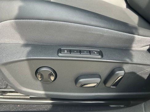 Used 2023 Volkswagen ID.4 Pro S RWD image 50