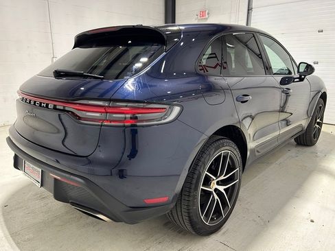 Used 2023 Porsche Macan Turbo AWD/4WD image 7