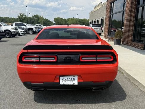 Used 2022 Dodge Challenger R/T w/ Blacktop Package RWD image 5