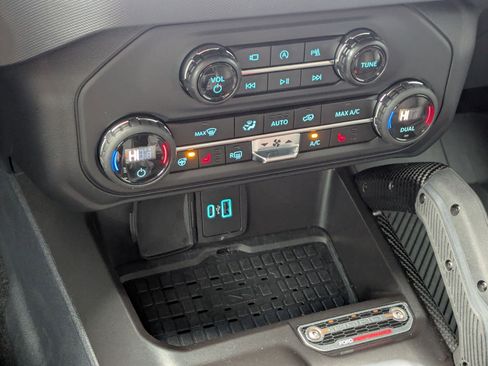 Used 2024 Ford Bronco Raptor w/ Interior Carbon Fiber Pack 6 image 18