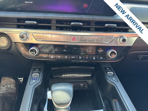 Used 2024 Kia Telluride SX Prestige AWD/4WD image 29
