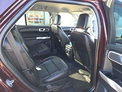 Certified 2022 Ford Explorer XLT w/ Equipment Group 202A image 41