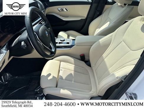 Used 2023 BMW 330i xDrive Sedan w/ Premium Package AWD/4WD image 22