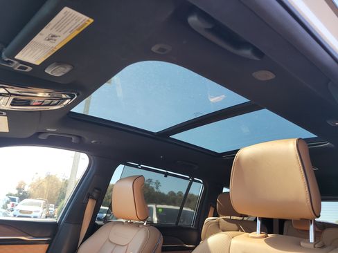 Used 2023 Jeep Grand Cherokee L Summit w/ Advanced Protech Group IV image 21