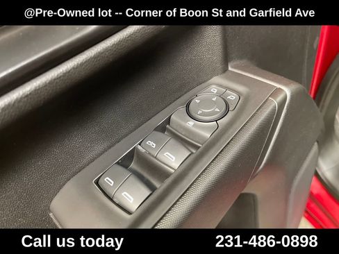 Used 2020 Chevrolet Silverado 1500 Custom w/ Custom Value Package AWD/4WD image 16