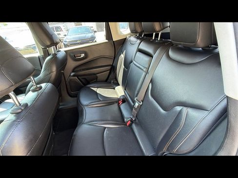 Used 2019 Jeep Compass Limited FWD image 23
