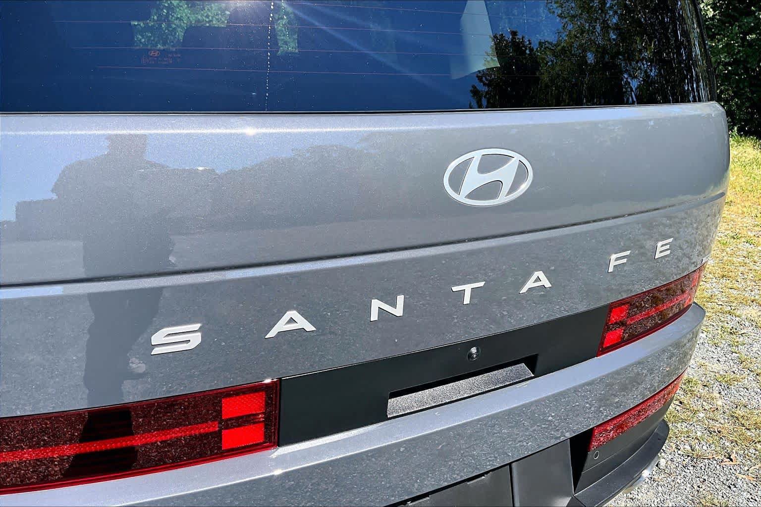 Used 2025 Hyundai Santa Fe SEL w/ Tow & Go Package AWD/4WD image 11