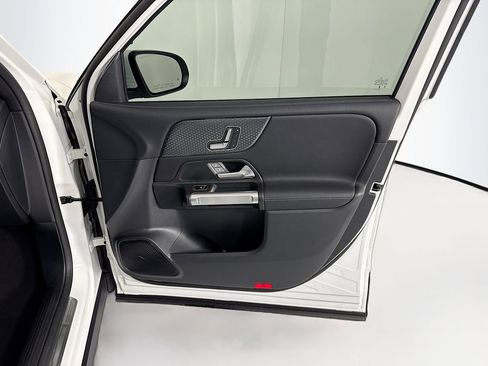 Certified 2026 Mercedes-Benz GLB 250 image 25