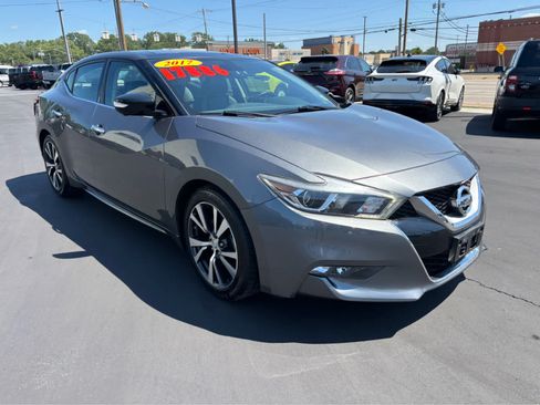 Used 2017 Nissan Maxima Platinum FWD image 2