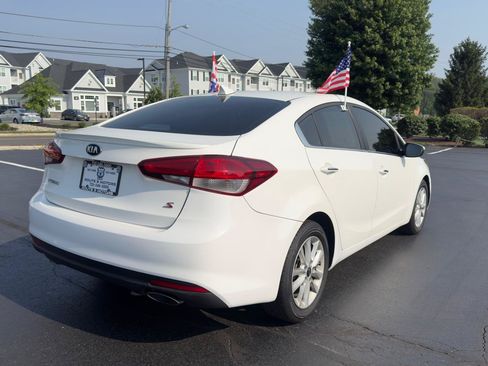 Used 2017 Kia Forte S w/ S Technology Package FWD image 6